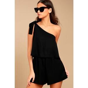 Lulus Destined For Chicness Black Breezy Flounce One-Shoulder Romper Large